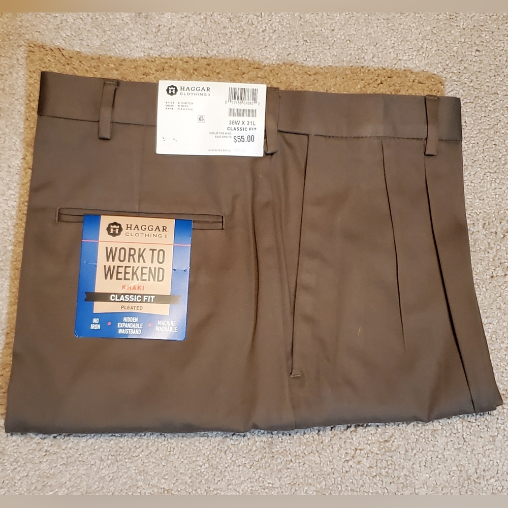 Haggar Work to Weekend Pleated Pants
